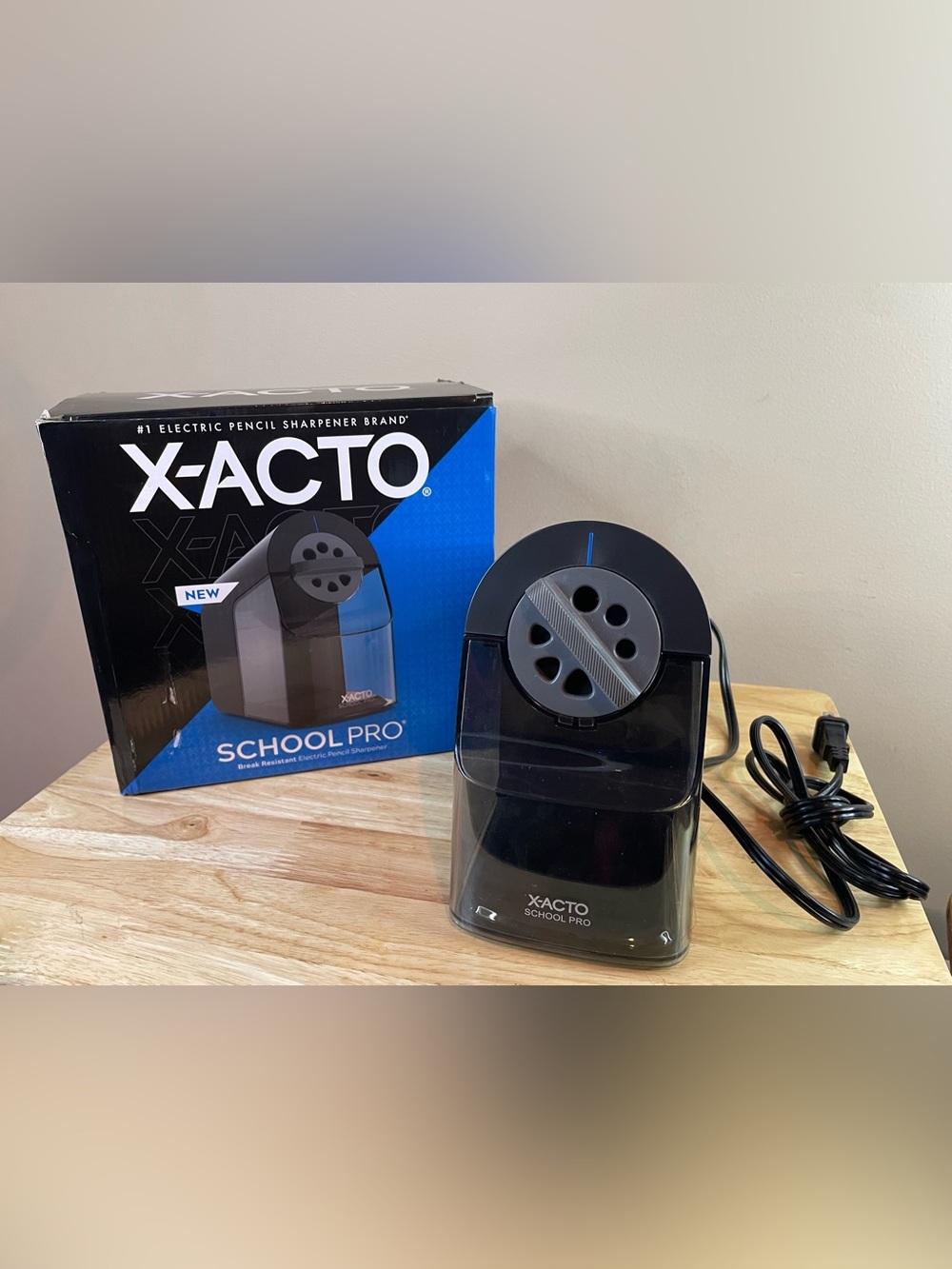 X-ACTO School Pro Electric Pencil Sharpener w/ Box Tested Works Heavy Duty